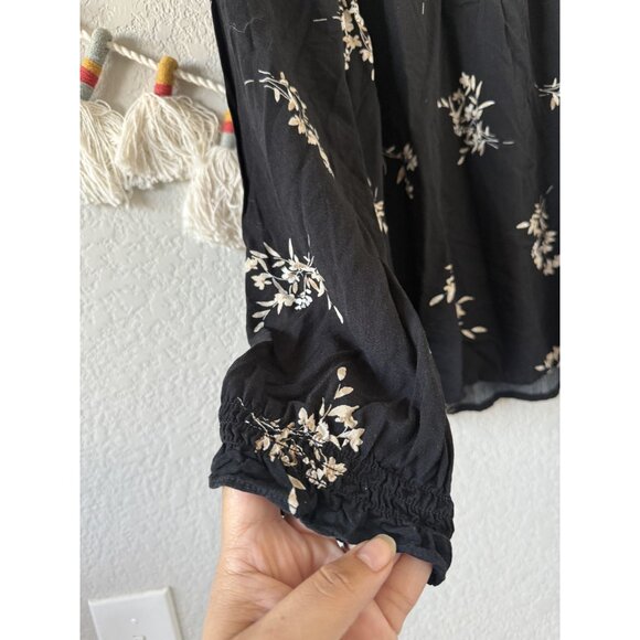 J. Crew Black Floral Smocked Long Sleeve Top Boho Feminine Relaxed Peasant XS - Picture 3 of 9